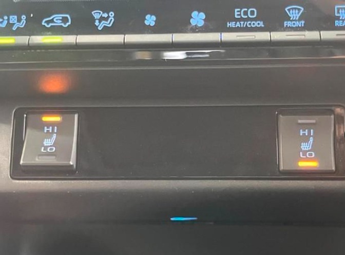 TOYOTA RAV4 2021